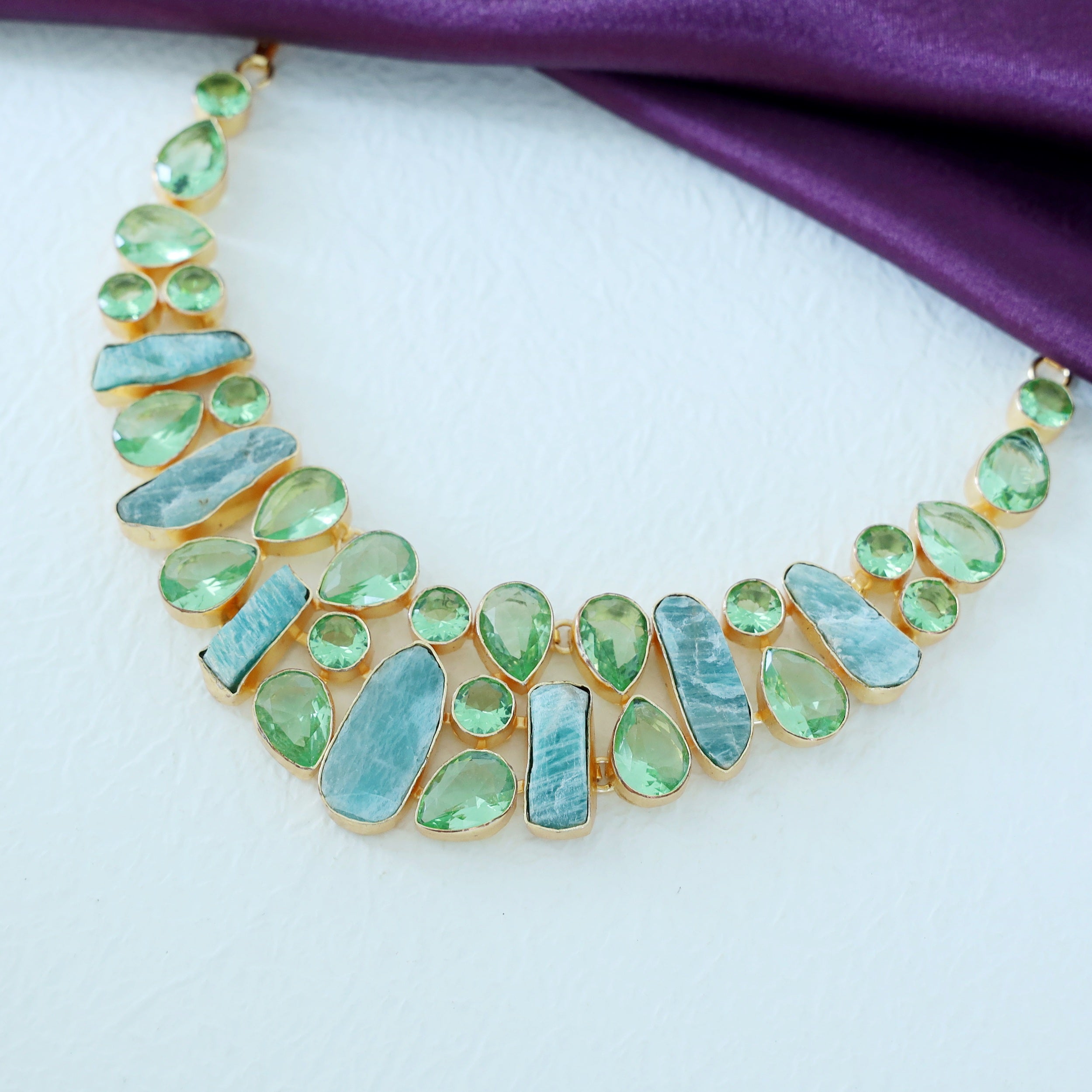 Lael	Neckpiece