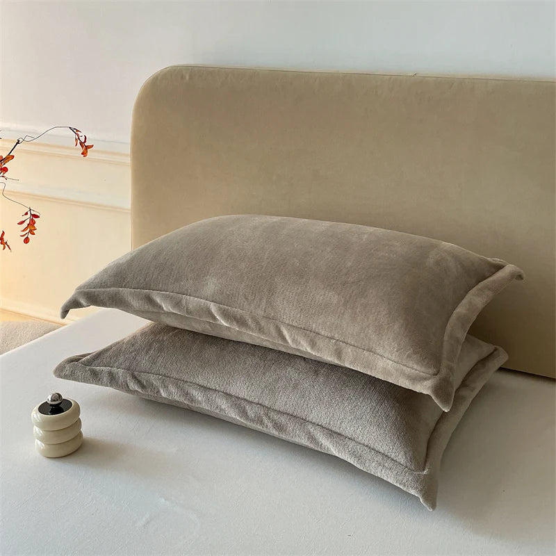 Solid Color Pillows Cover Velvet Pillowslip funda almohada 48x74cm Pillowcase Rectangle Cushion Cover 2pcs Warm Pillow Cases