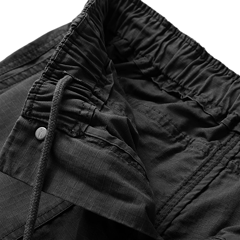 Relaxed elastic waist pants with back cargo pocket